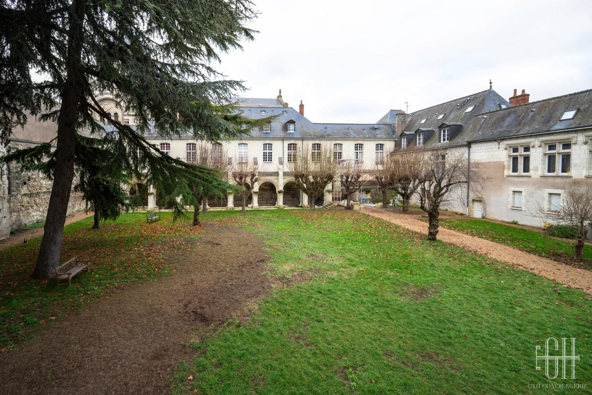 Le Saint Martin / Cathedrale Apartment Tours Luaran gambar